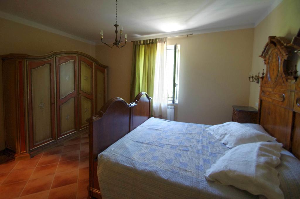 Agriturismo Mulino Del Castello Nasino Chambre photo